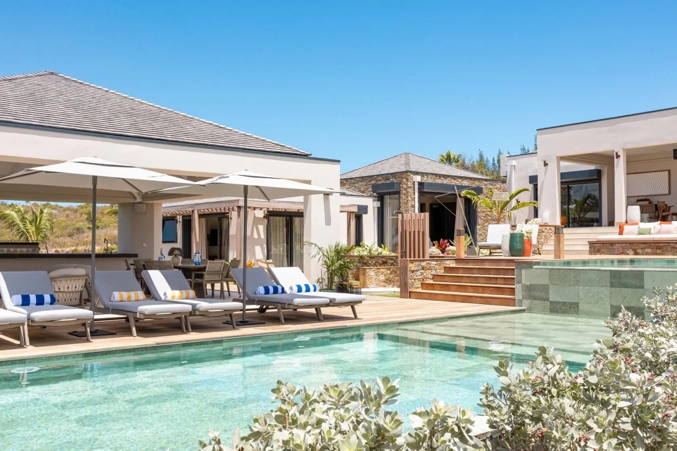 Terrace, sun loungers and pool